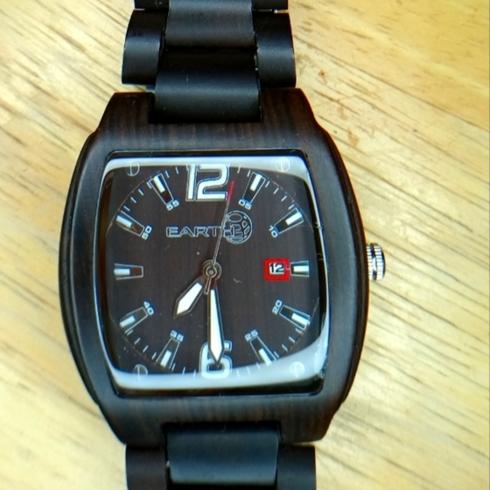 X Earth watch, Mens Sagano wood, Black face 43 X 54 mm 3 hand movement and